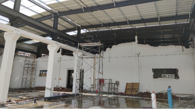 台风过后，苏州厂房彩钢瓦看着没破？这4个隐形伤口不处理，下次大雨照样漏